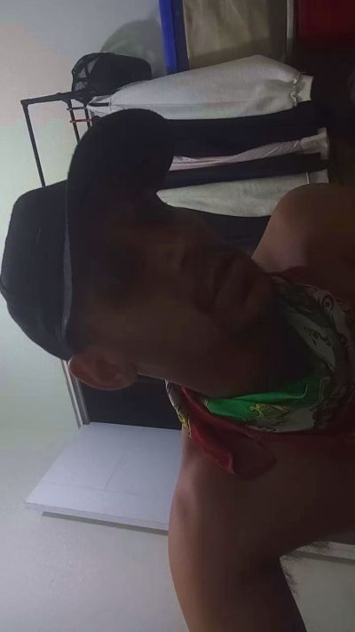 Junior33330 live cam on Cam4