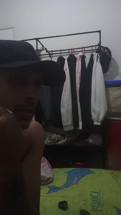 Junior33330 live cam on Cam4