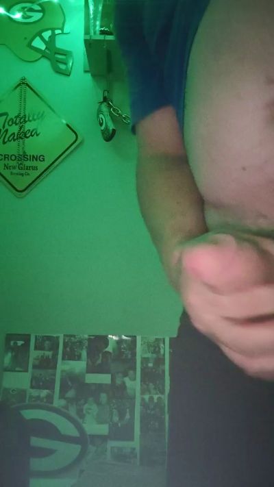 JustVaade live cam on Cam4