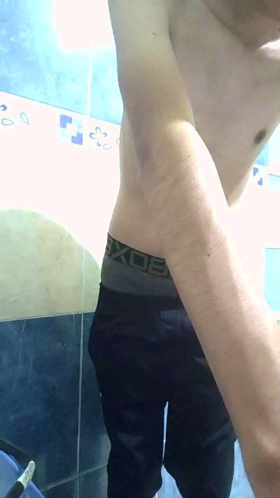 Just_Aerin live cam on Cam4