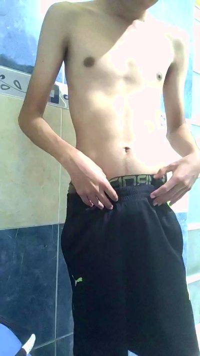 Just_Aerin live cam on Cam4