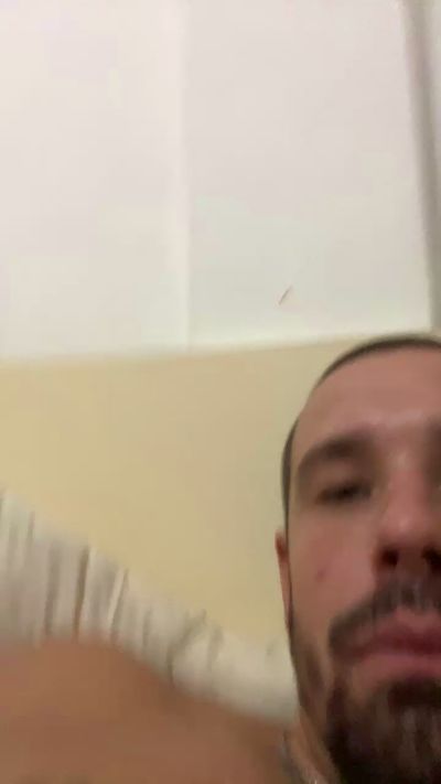 Justenjojme live cam on Cam4