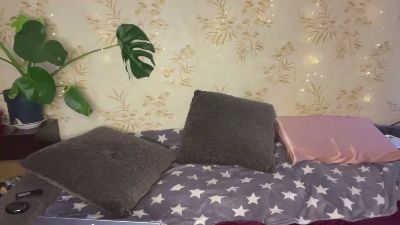 JustineMadlem live cam on Cam4