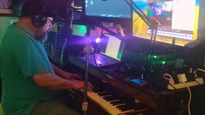 Justinthime live cam on Cam4
