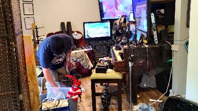 Justinthime live cam on Cam4
