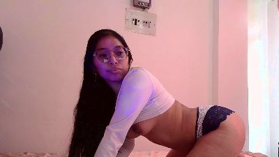 K4tl_ym live cam on Cam4