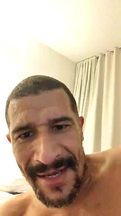 KBOLIVER live male webcam from Brazil