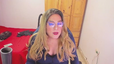 KICOOCOT live cam on Cam4