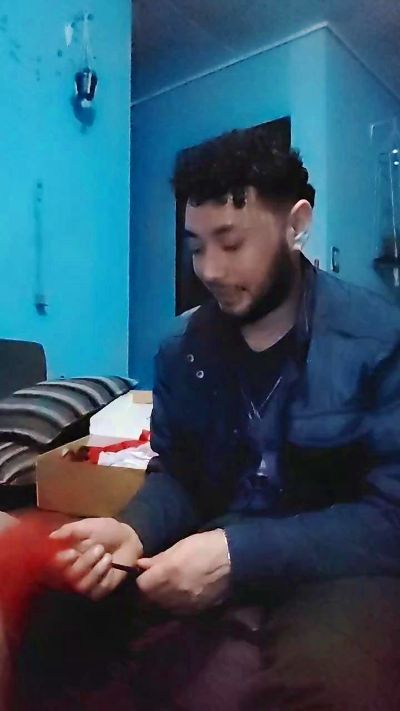 KINTAR live cam on Cam4