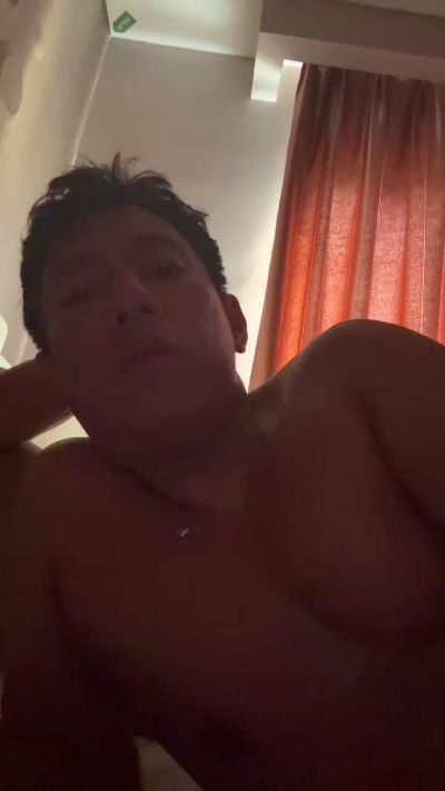 KVN_ROKU live cam on Cam4