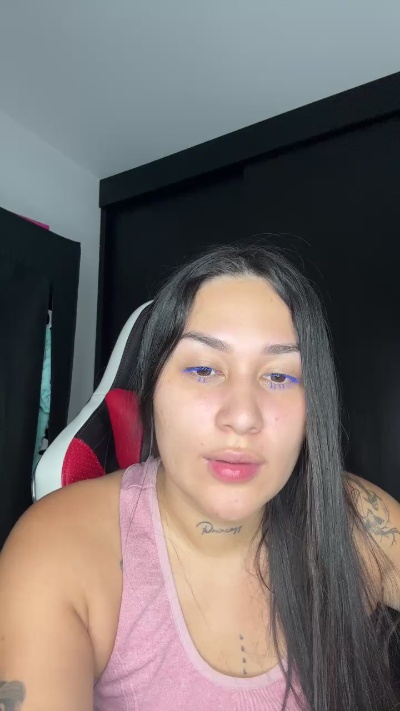 KYLIE_PREGNAT live cam on Cam4