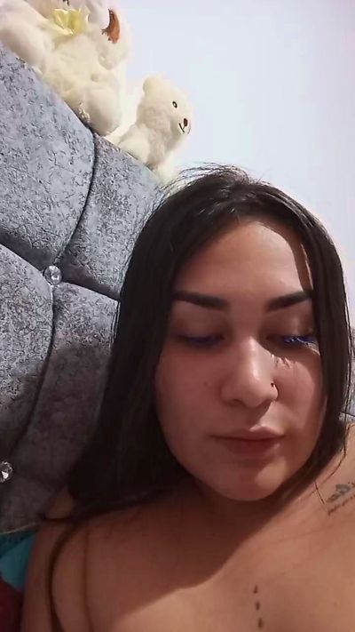 KYLIE_PREGNAT live cam on Cam4
