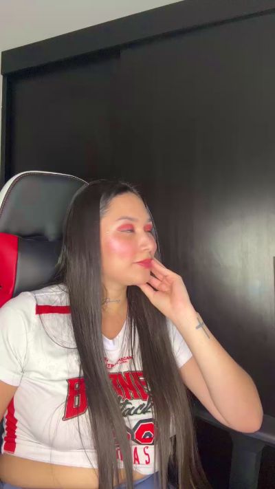 KYLIE_PREGNAT live cam on Cam4