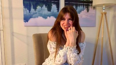 KaceyBelletto live cam on Cam4