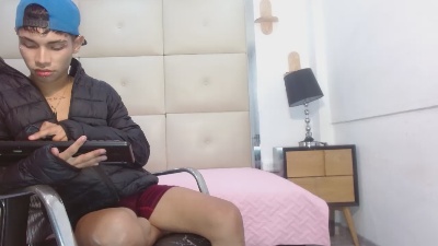 KaelenStorm live cam on Cam4