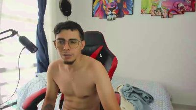 Kaelvale live cam on Cam4