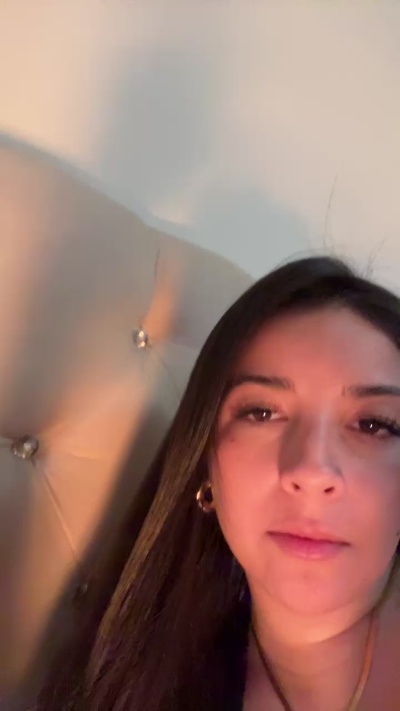 KaiaStore live cam on Cam4