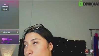 Kaia_Fadul live cam on Cam4