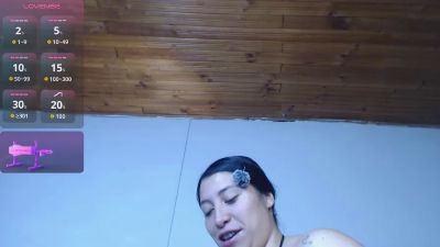 Kaia_Fadul live cam on Cam4