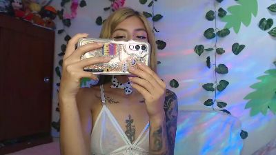 Kaii_ live cam on Cam4