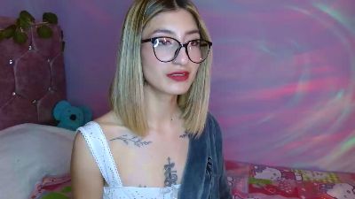 Kaii_ live cam on Cam4