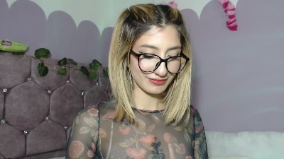 Kaii_ live cam on Cam4