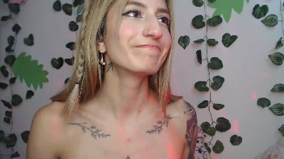 Kaii_ live cam on Cam4