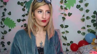 Kaii_ live cam on Cam4