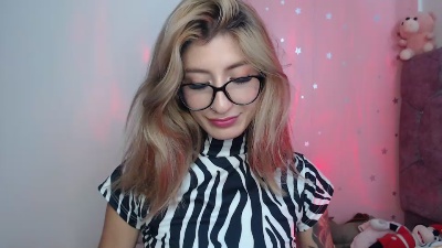 Kaii_ live cam on Cam4