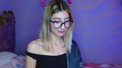 Kaii_ live cam on Cam4