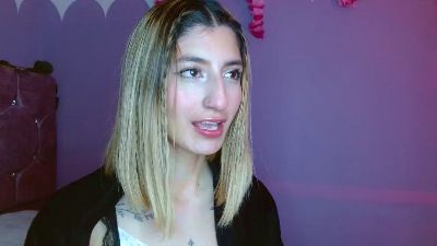 Kaii_ live cam on Cam4