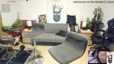 Kaiser679 live cam on Cam4