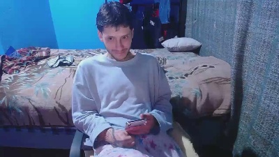 Kalcifer98 live cam on Cam4