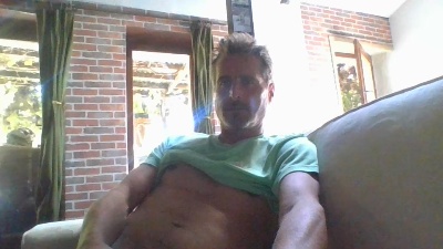Kaleii live cam on Cam4