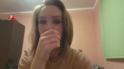 KaleyMizee live cam on Cam4