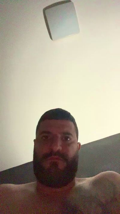 Kalistero22 live cam on Cam4