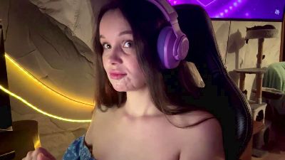 Profile and Statistics for KamalaHelfrich on Cam4