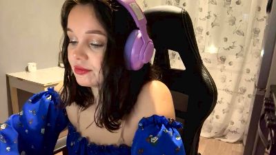 KamalaHelfrich live cam on Cam4