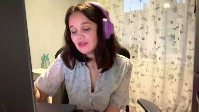 KamalaHelfrich live cam on Cam4