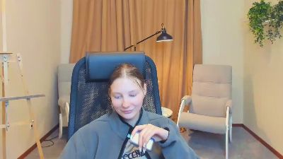 Profile and Statistics for KamiGiesler on Cam4