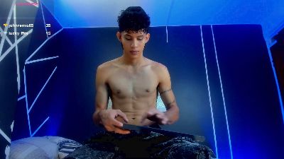 KamiSuarez live cam on Cam4