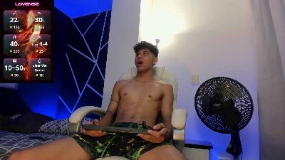 KamiSuarez live cam on Cam4