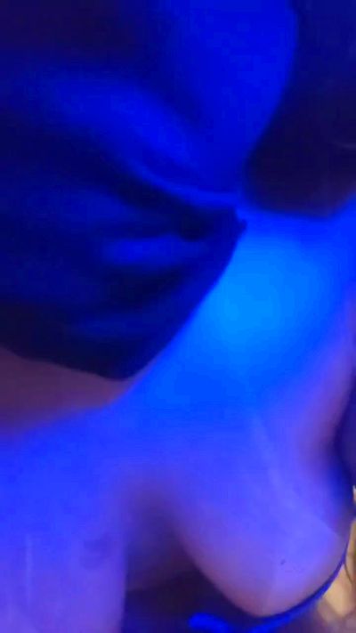 Kamilla_Danada live cam on Cam4