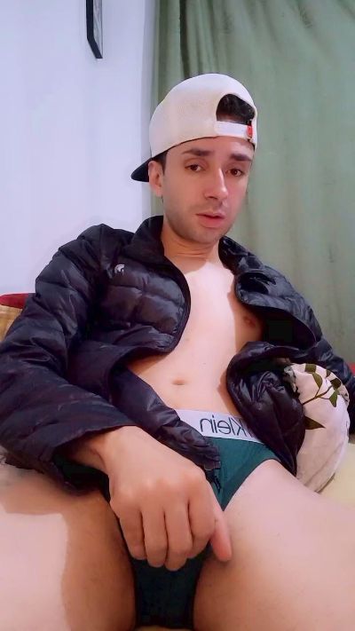 Kamillnfire18 live cam on Cam4
