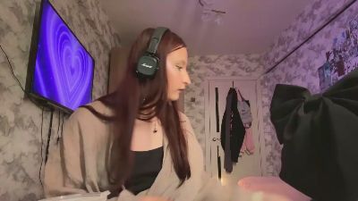 KanishaStabile live cam on Cam4