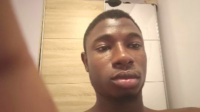 Karagajunyor28 live cam on Cam4