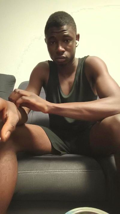 Karagajunyor28 live cam on Cam4