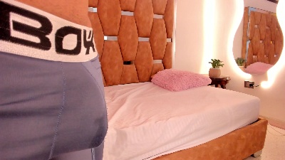 KarahSkyShow live cam on Cam4