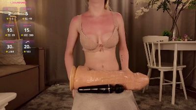 KarenLowe live cam on Cam4