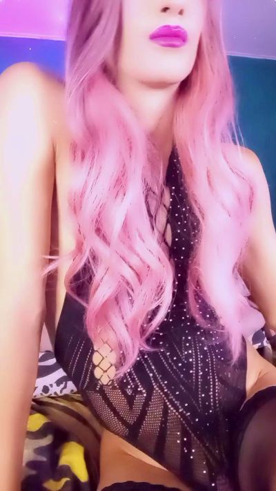 Karendolly8 live cam on Cam4